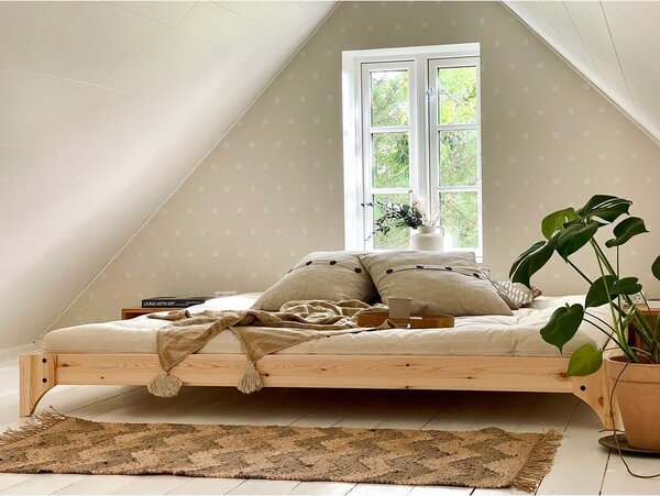 Dvojlôžková posteľ z borovicového dreva s roštom 160x200 cm Elan – Karup Design