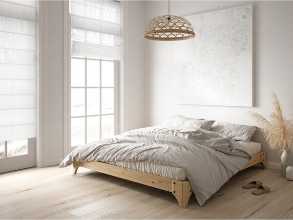 Dvojlôžková posteľ z borovicového dreva s roštom 160x200 cm Elan – Karup Design