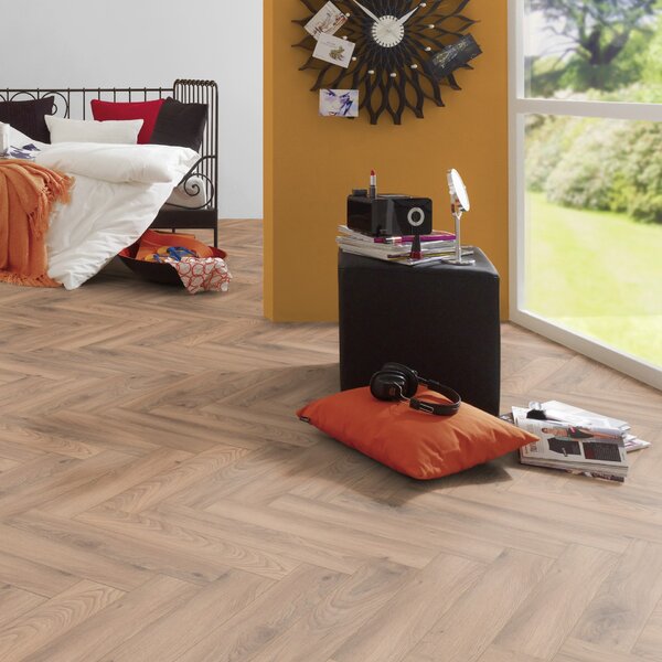 Krono Original Herringbone Dub Historic 5947 0,87 m²