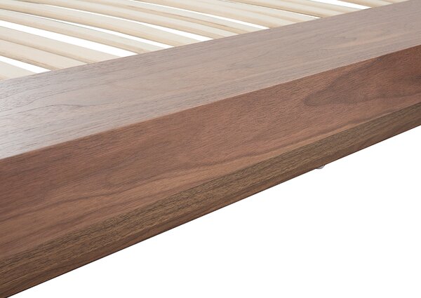 Posteľ v japonskom štýle hnedý jaseň 180 x 200 cm nízky drevený rám postele z MDF koženkové čelo nočné stolíky