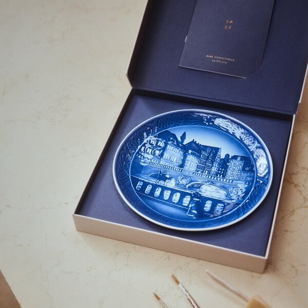 Porcelánový tanier Blue Collectibles 2026 The Marble Bridge Ø 18 cm