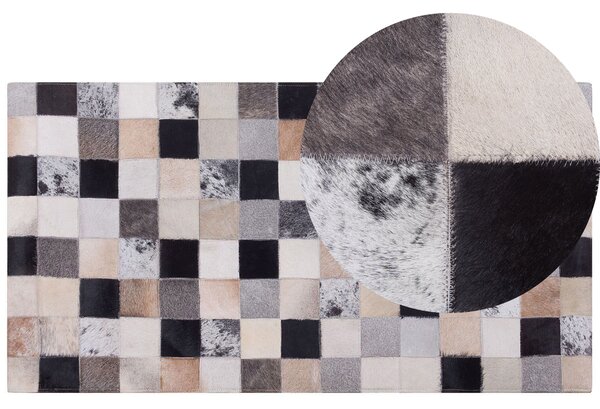 Koberec viacfarebný hovädzia koža 80 x 150 cm geometrický vzor patchwork ručná výroba obdĺžnikový tvar moderný štýl obývačka spálňa