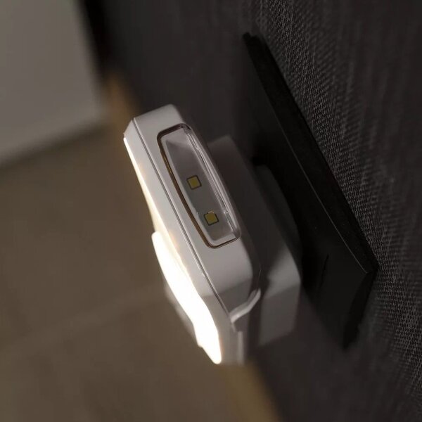 Osram - LED orientačné svietidlo do zásuvky so senzorom LUNETTA LED/2W/230V