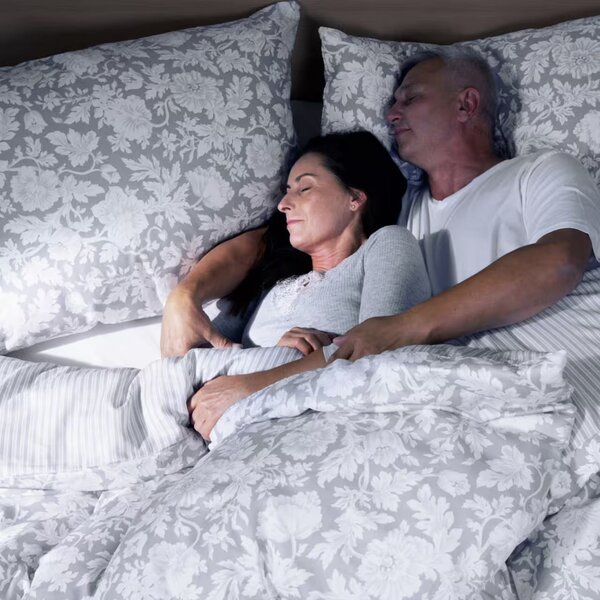 Obliečky SATÉN PLUS rastliny, prúžky sivá predĺžený 1x paplón 140x220 + 1x vankúš 70x90 cm
