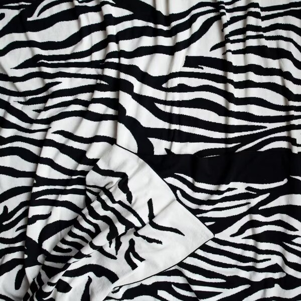 Deka pletená DESIGN zebra 130x190 cm