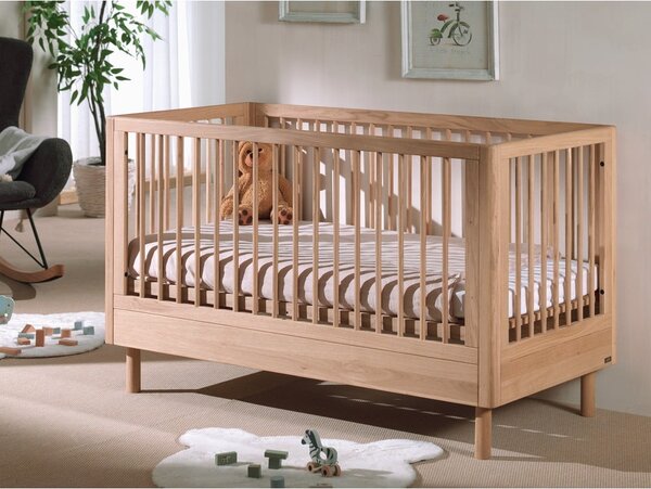 Postieľka z dubového dreva 70x140 cm v prírodnej farbe Forrest – Vipack