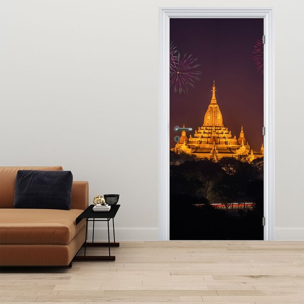 Fototapeta na dvere - Ohňostroj v Ázii (95x205cm)