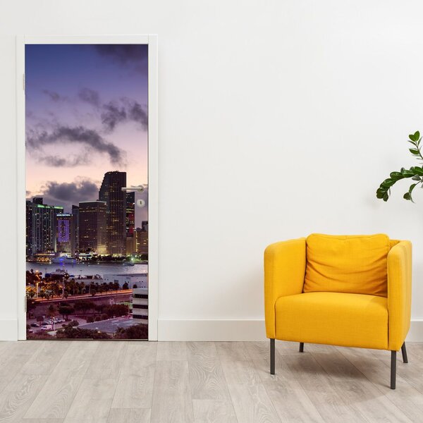 Fototapeta na dvere - Metropola s mrakodrapmi (95x205cm)