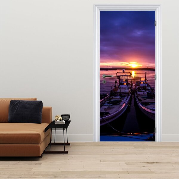 Fototapeta na dvere - Rybárske lode v prístave (95x205cm)