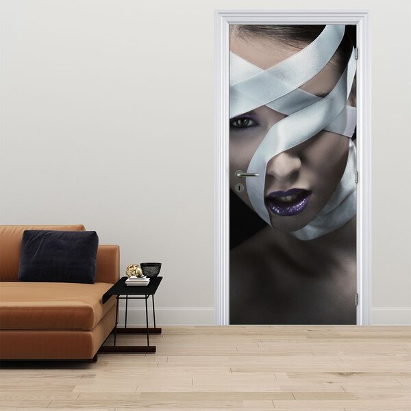 Fototapeta na dvere - Žena so stuhou (95x205cm)