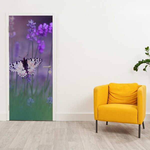 Fototapeta na dvere - Motýľ v levanduľách (95x205cm)