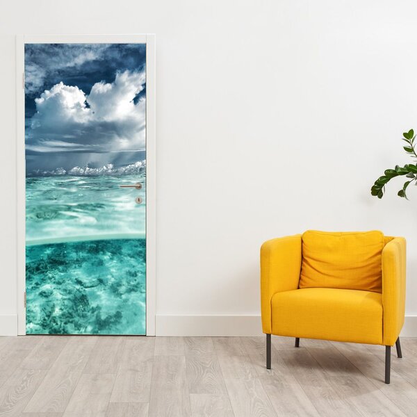 Fototapeta na dvere - Pohľad pod morskú hladinu (95x205cm)