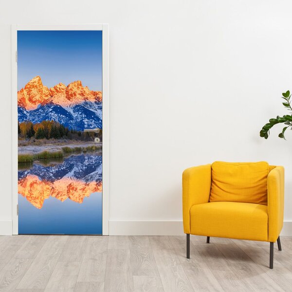 Fototapeta na dvere - Zasnežené horské štíty (95x205cm)
