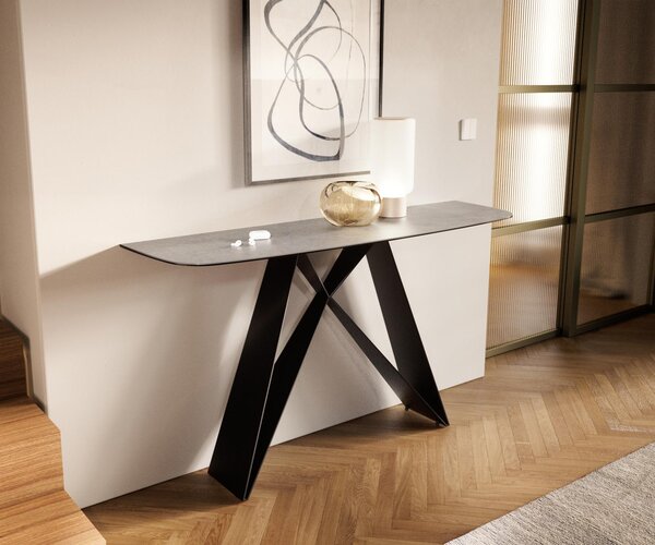 DELIFE Konzolový stolík Edge zaoblený 140×40 cm keramika betón sivá Velio kov čierna