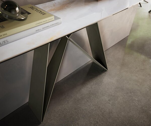DELIFE Konzolový stolík Edge zaoblený tvar 180×40 cm keramika onyx perla Velio kov titánová farba