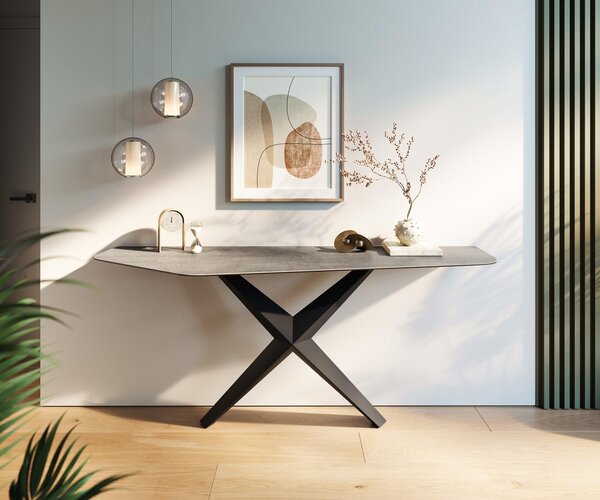 DELIFE Konzolový stolík Edge polygonálny 180×50 cm keramika betónová sivá Zentharo kov čierna