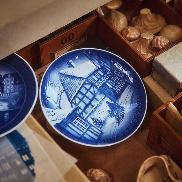 Porcelánový tanier Blue Collectibles 2026 Bing & Grøndahl Ø 18 cm