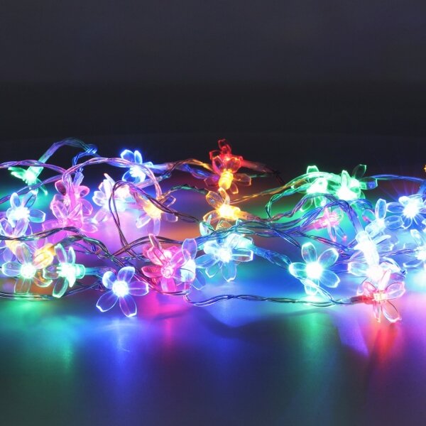 LED RGB solárny reťazec 50xLED/0,12W/1,2V 1xAA IP44 600 mAh