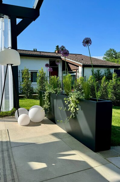 Kvetináč ELEMENTO SLIM, sklolaminát, šírka 90 cm, antracit