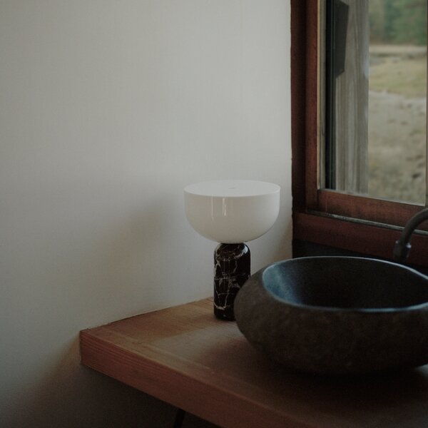 Prenosná lampa Kizu, Rosso Levanto Marble – New Works