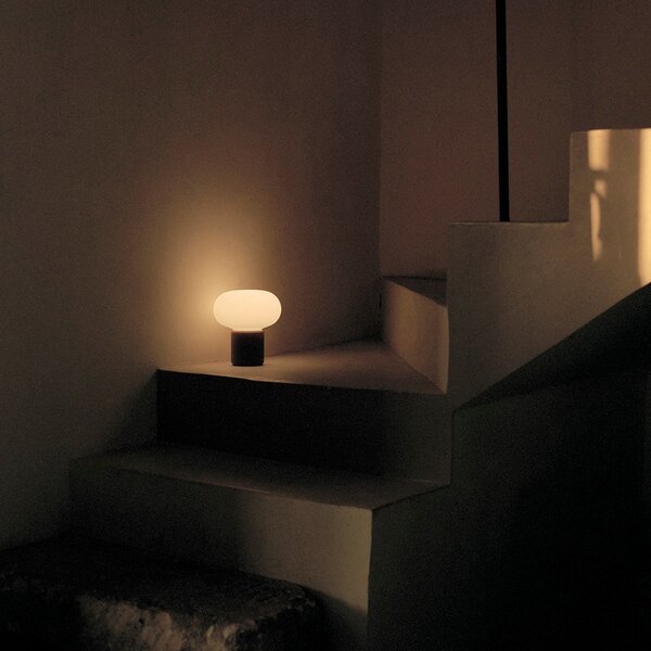 Prenosná lampa Karl-Johan, Earth Red – New Works