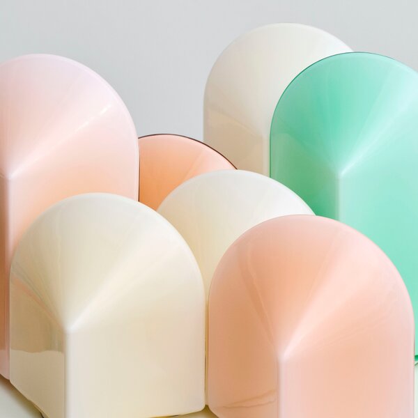 Prenosná lampa Parade, 240, Blush Pink – HAY