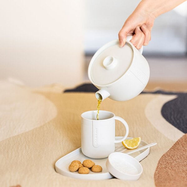 Porcelánový hrnček s viečkom Luck in a Mug