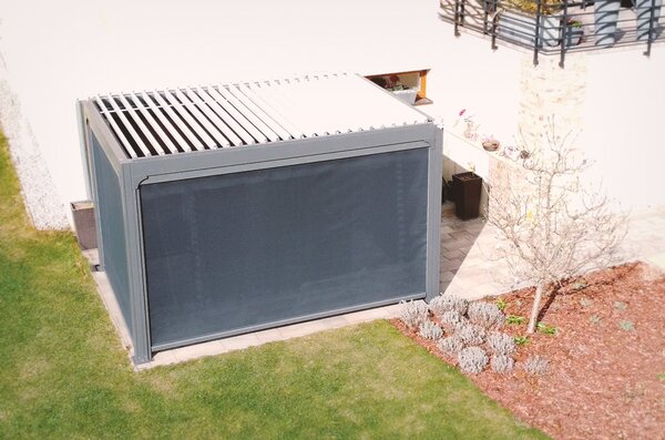 Bioklimatická pergola Noela antracit PREMIUM 3x4 m Farba lamiel: Biela