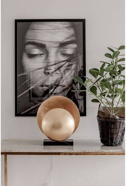 Globen Lighting stolová lampa ORBIT, mosadz, výška 32 cm, Mosadz / zlato, Obývacia izba / jedáleň, kov, Dizajn, Stojacie svietidlo