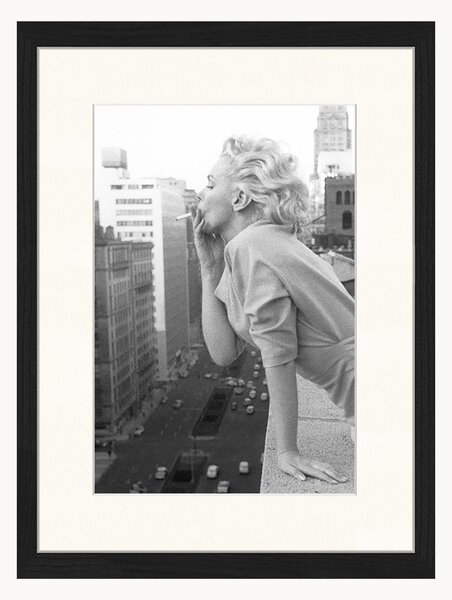 Nástenná dekorácia v ráme Marilyn At The Ambassador Hotel New York