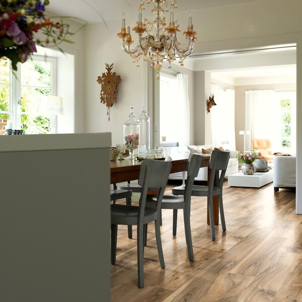 EGGER NatureSense Aqua 8/32 Classic Orech Perganti hnedý SOL1071 2,00 m²