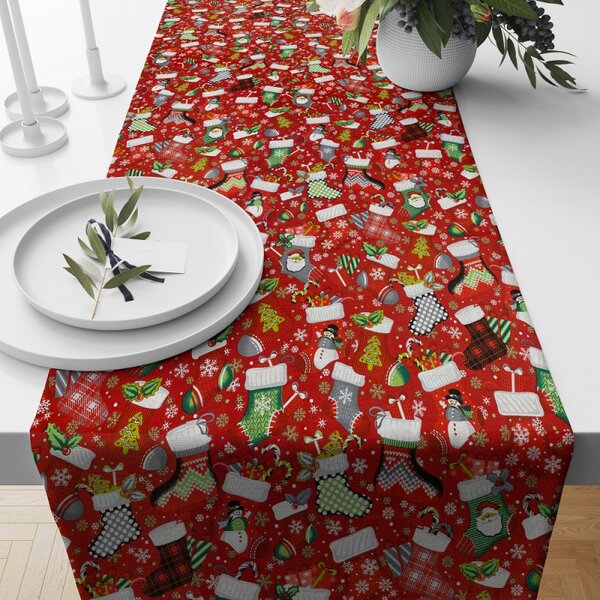 Ervi bavlnený behúň na stôl - Vianočné ponožky červené