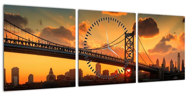 Obraz - Západ slnka nad mostom Bena Franklina, Filadelfia (s hodinami) (90x30 cm)