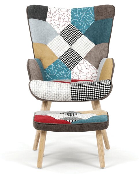 Štýlové kreslo ušiak s praktickou podnožou v patchwork prevedení, nôžky a konštrukcia z masívneho dreva v natural prevedení