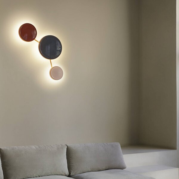 MARSET LED nástenné svetlo Caramel, opálová, Ø 22 cm, TRIAC, sklo, Biela / opálová, Obývacia izba / jedáleň, Sklo, Dizajn, Nástenné svietidlo