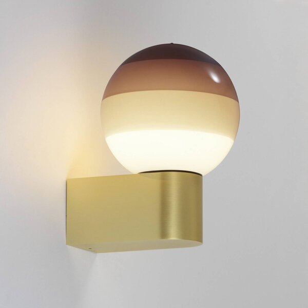 MARSET LED nástenné svetlo Dipping Light A1, hnedá/mosadz, Mosadz / zlato, Obývacia izba / jedáleň, kov, Dizajn, Nástenné svietidlo