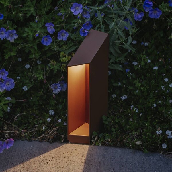 MARSET LED podstavcová lampa Domus výška 26 cm, hrdzavohnedý hliník, Hnedá / hrdzavá, Hliník, Dizajn, Vonkajčie stĺpové osvetlenie