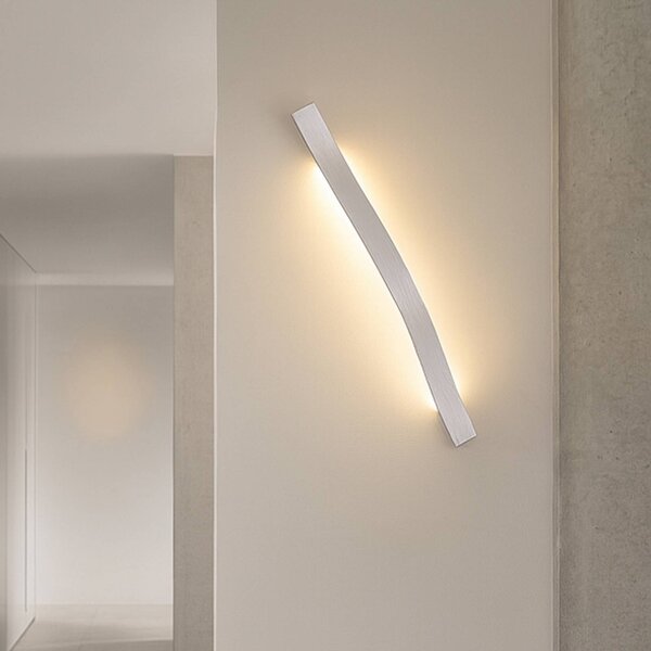 Lindby LED nástenné svetlo Alvon, strieborné, výška 50 cm, kov, Hliník / sivá / zinok, Obývacia izba / jedáleň, kov, Moderný, Nástenné svietidlo