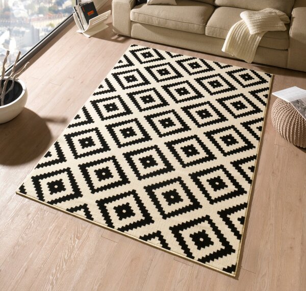 Koberec Hanse Home Hamla Diamond čierny / krémový