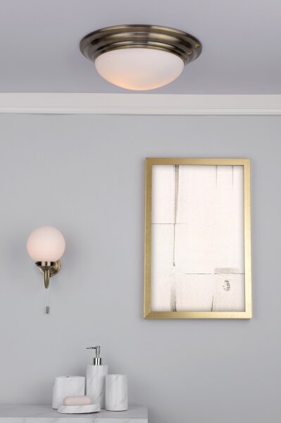 Där Lighting BAR5275 - Kúpeľňové stropné svietidlo BARCLAY 1xE27/60W/230V pr. 31 cm mosadz