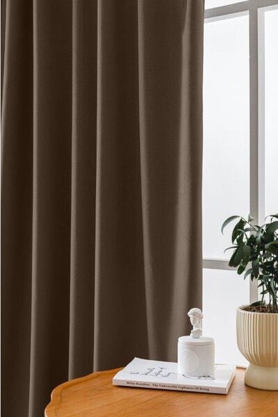 Tmavý zatemňovací záves VELVET 140x270 cm Zavesenie: Riasiaca páska
