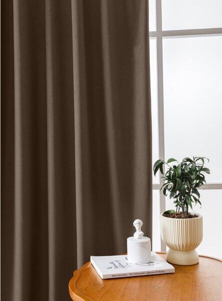 Tmavý zatemňovací záves VELVET 140x270 cm Zavesenie: Riasiaca páska