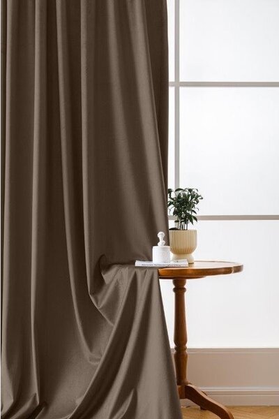 Tmavý zatemňovací záves VELVET 140x270 cm Zavesenie: Riasiaca páska