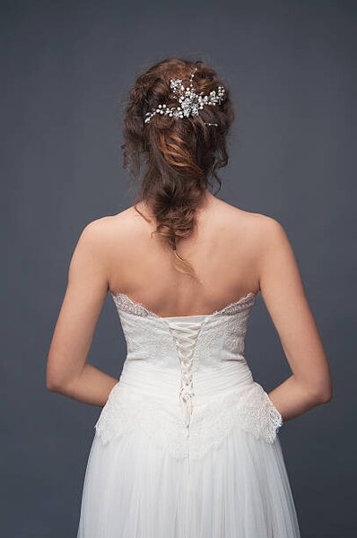 Umelecká fotografie Bridal fashion. Brunette bride view from the back., different_nata, (26.7 x 40 cm)