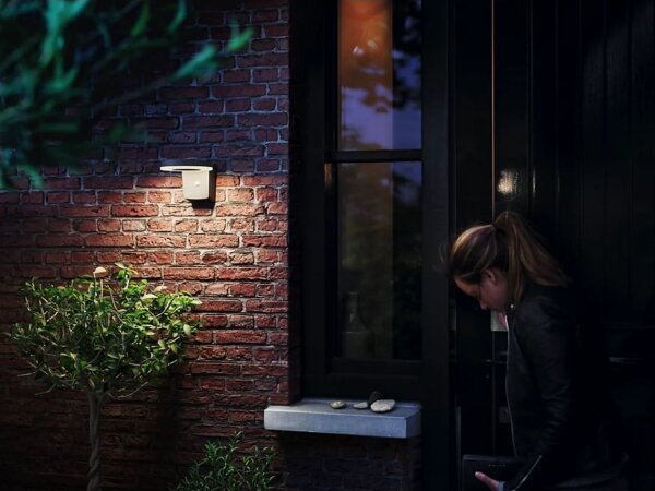Philips - LED Solárne nástenné svietidlo so senzorom ZONAL LED/1,3W/3,7V IP44