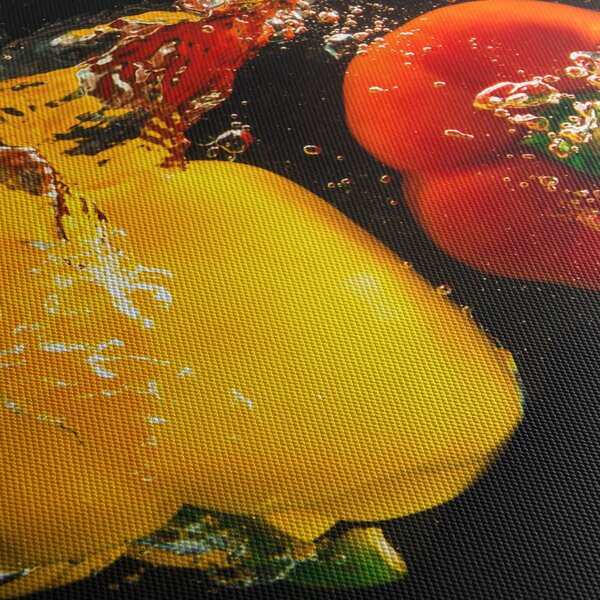 Obraz - papriky vo vode (120x50 cm)