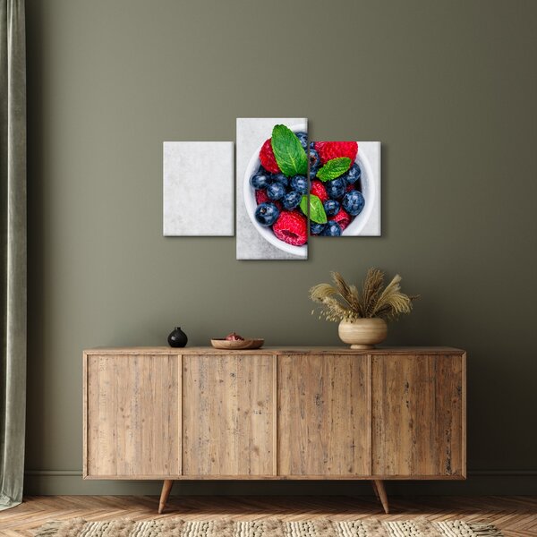 Obraz - miska s lesným ovocím (90x60 cm)