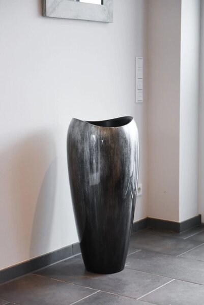 Exkluzívny kvetináč DELUXE, sklolaminát, výška 81 cm, čierno/strieborný lesk