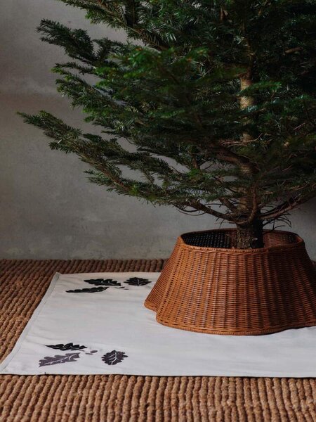 Ferm Living Podložka pod vianočný stromček Oak Square, natural