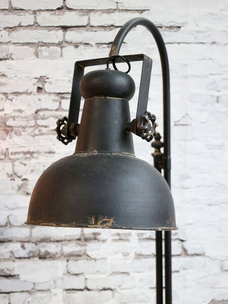 Čierna antik kovová stojacia lampa s patinou Factory - 175 cm / E27 / 60W - Chic Antique
